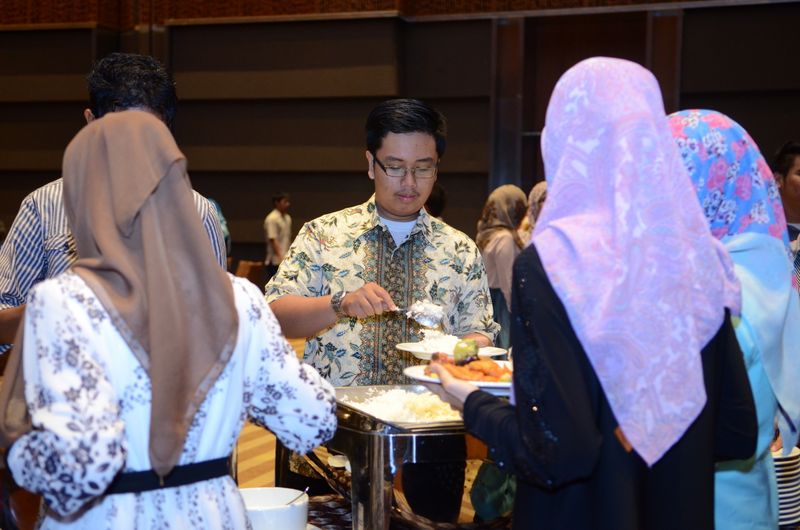 Hi tea alumni  14  175